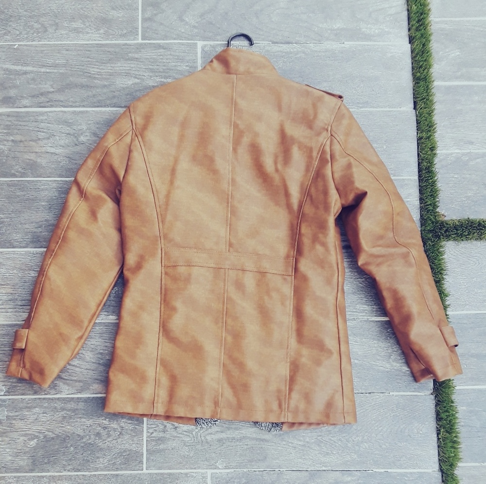 Man's Jacket - Picture 2 of 4